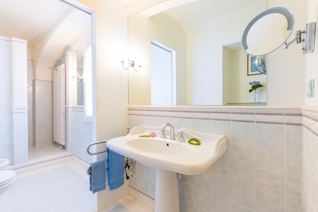 Santa Brigida Bed and Breakfast Pinerolo Habitación foto
